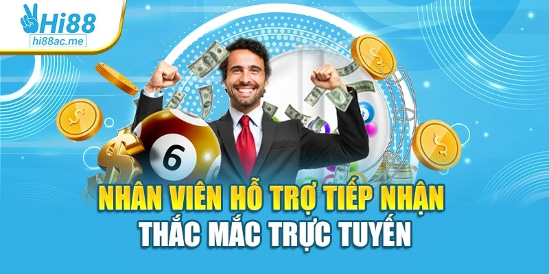 Nhân viên hỗ trợ tiếp nhận thắc mắc trực tuyến